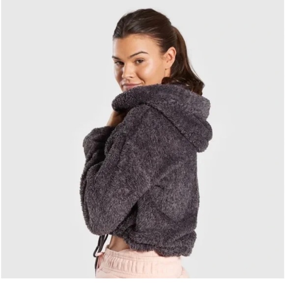 Gymshark Cozy Drawstring Zip Up Fuzzy Hoodie (Cropped) - Picture 3 of 13